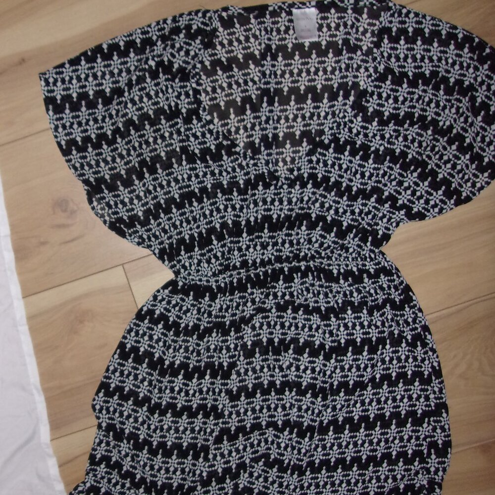 🌟 swimming size  small cover up womens bikini swim suit coverup black white
